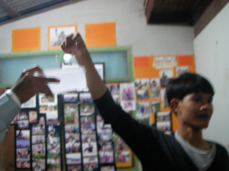 ประกาศผลผู้ที่ได้รับรางวัล "กบคิ้วงั๊บๆ"