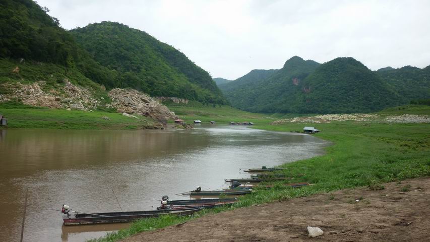 ท่าก้อรอเธอ