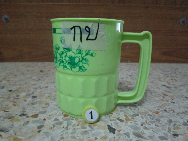 ประกาศน้าที่ได้สติ๊กเกอร์กับกบครับ^^