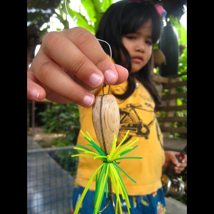 ...เเอคชั่นดี...สีไม่ต้องก็ได้...
