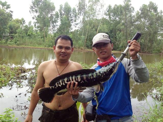 แว๊นๆหมายข้างทาง กับทีมงานน้าพงษ์ 