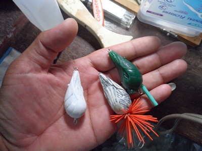 เหยื่อหยดน้ำในเเบบของผม(มือใหม่หัดทำ งานเร่ซิ่น)ใช้เองทำเองครับ