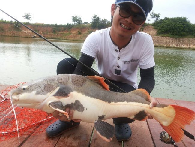 GIANT FISHING PARK  (หนังดองครับ)