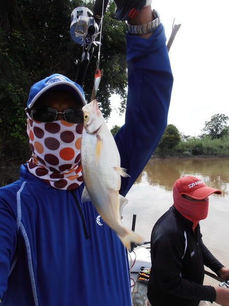   Casting microjig ไอ้แปบยักษ์ แห่งคุ้งน้ำปราจีน