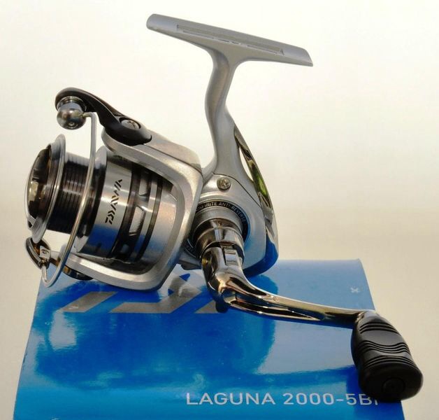 ตัวนี้เป็นไงบ้างครับ daiwa Laguna 2000