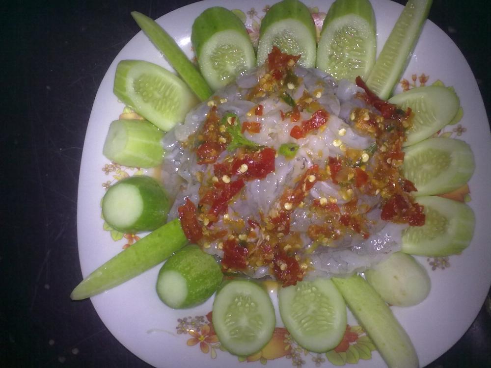 กับแกล้มง่าย ๆ กุ้งแช่น้ำปลา