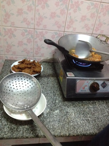 หัดทำปลาเห็ด(ทอดมัน)
