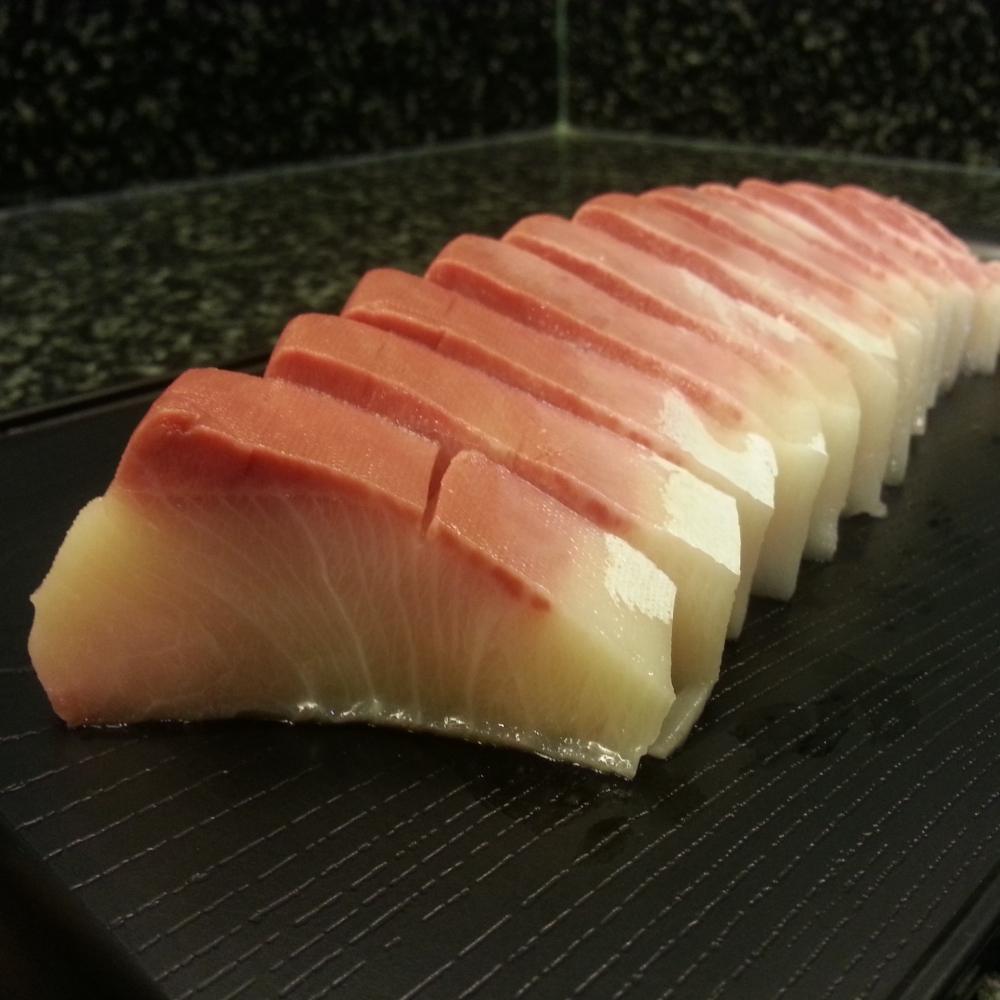 ส่งบ้าง Hamachi sashimi