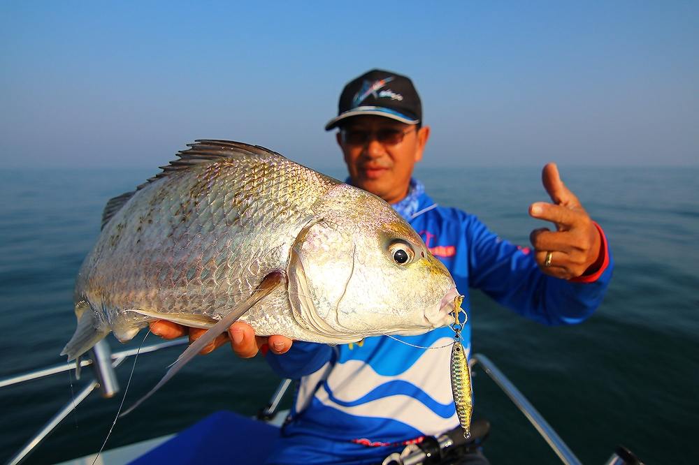 ***..LightJig กับ 300ยอด Fishing Boat..***