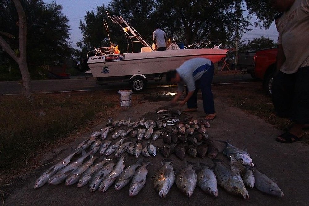 ***..LightJig กับ 300ยอด Fishing Boat..***