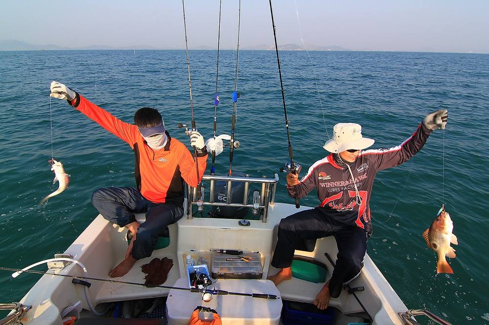 ***..LightJigging กับ 300ยอด Fishing Boat..***