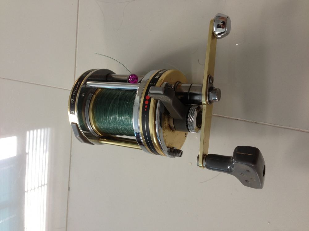 Abugacia BG 7000 lever drag