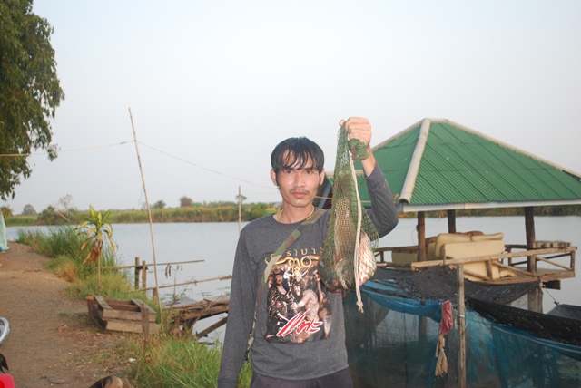 บ่อตกปลาหนุ่มบางวัว (บ่อปลารวม) วันที่ 1,2 - 03 - 57
