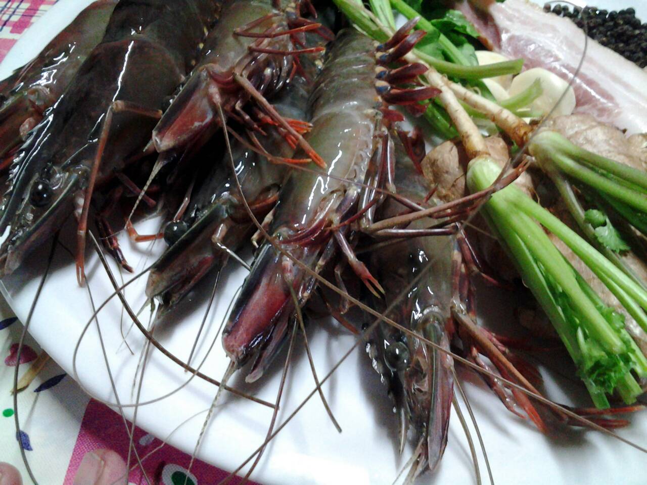 กุ้งอบวุ้นเส้น