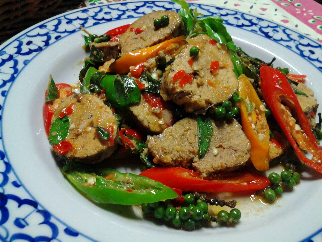 ไข่ปลาผัดขี้เมา