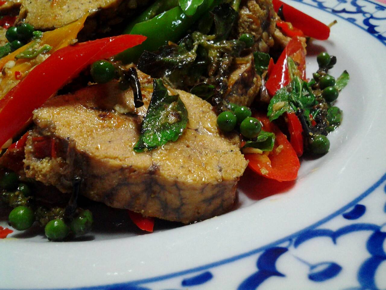 ไข่ปลาผัดขี้เมา