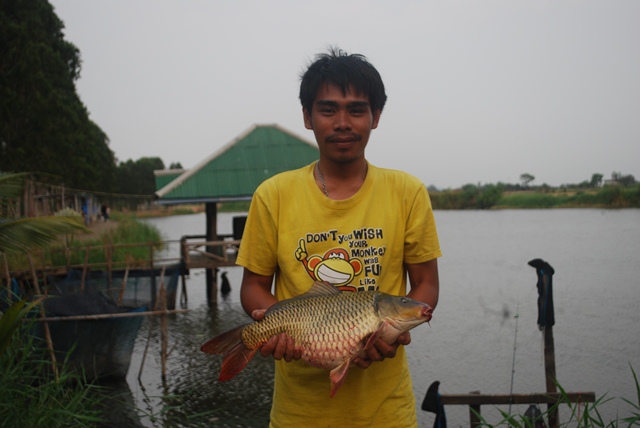 บ่อตกปลาหนุ่มบางวัว (บ่อปลารวม) วันที่ 15,16 - 03 - 57