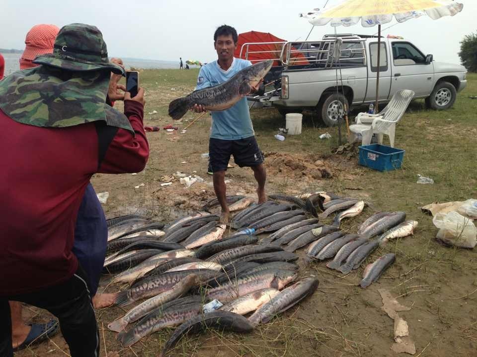 ฉลองวันเกิดน้าเจี๊ยบ ถมวังชะโด ณ หนองปลาไหล