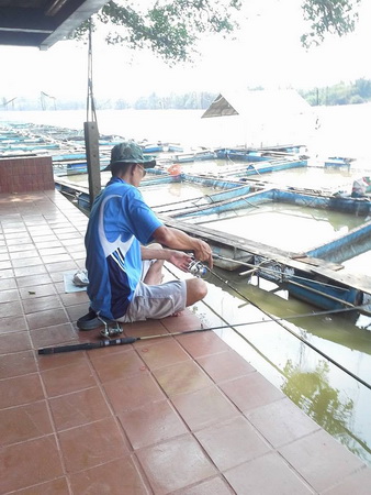 ตกปลาเล็กเจอตัวใหญ่ได้แค่ชลอความเร็วแล้วก็.......ขาด