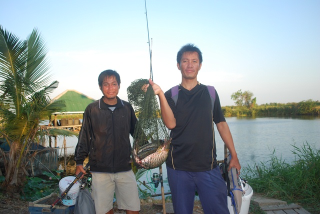บ่อตกปลาหนุ่มบางวัว (บ่อปลารวม) วันที่ 29,30 - 03 - 57