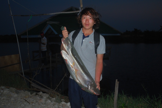 บ่อตกปลาหนุ่มบางวัว (บ่อปลารวม) วันที่ 29,30 - 03 - 57