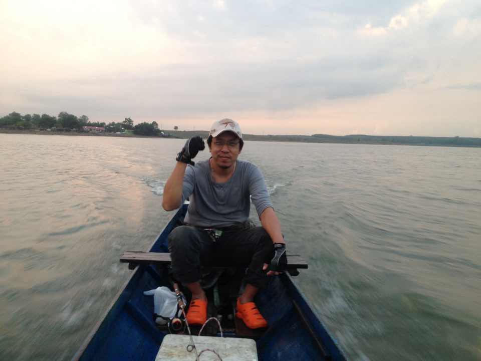 ขุดแห้ว ณ วันที่ฟ้าฝนไม่เป้นใจ