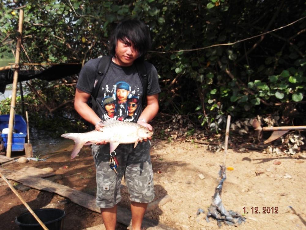 ทริปตกปลา ที่ปราจีน  บ้านสร้าง ทีมงานเบ็ดเทพเทวะ 2-12-2012