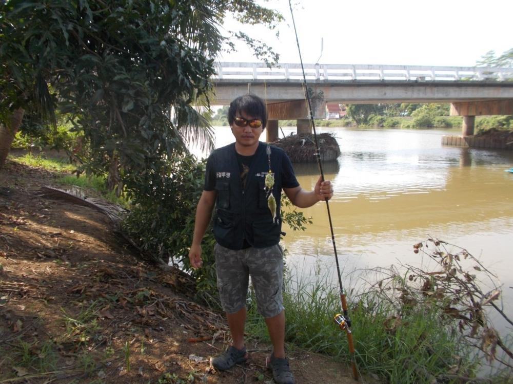 ตกปลาสะพานบางเตย  บ้านสร้าง 5.5kg  โชติเบ็ดเทพเทวะ