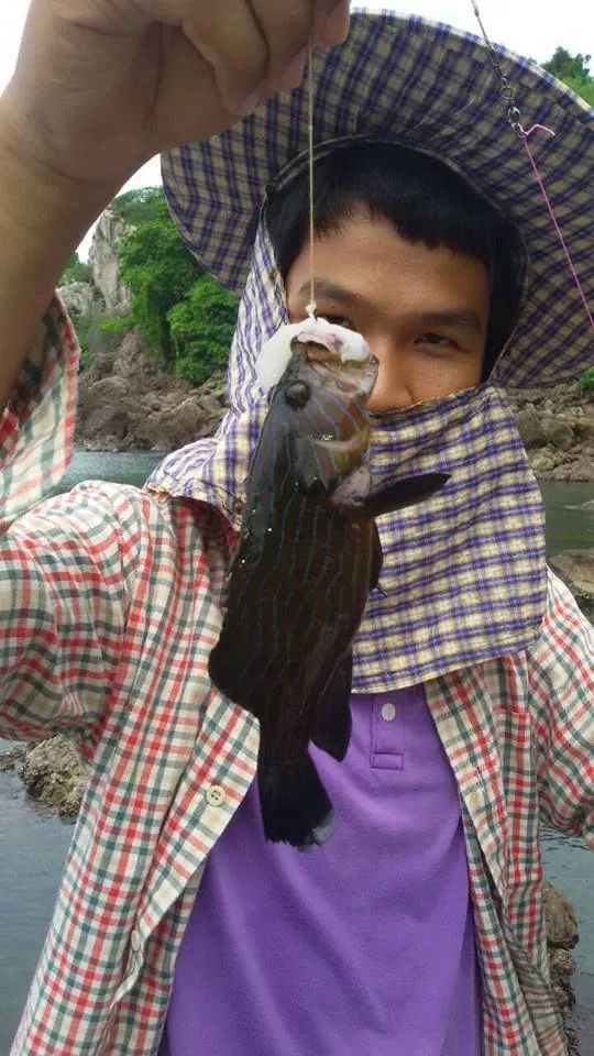 บางสะพาน ตกปลาริมหิน