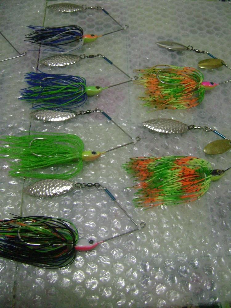 + SpinnerBait 3/8 OZ เบ็ด 4/O +