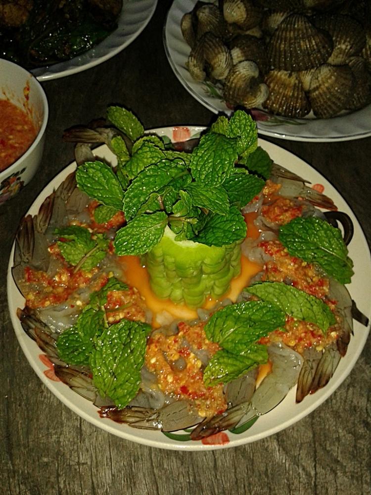 กุ้งแช่น้ำปลา+ผัดฉ่าดุกเล