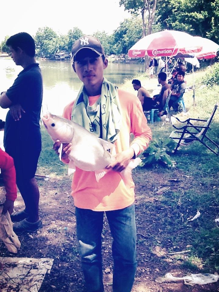 เรียนเชิญเข้าร่วมแข่งขันตกปลา บึงบอน อุตรดิตถ์ ในวันอาทิตย์ที่ 14 กันยายน 2557