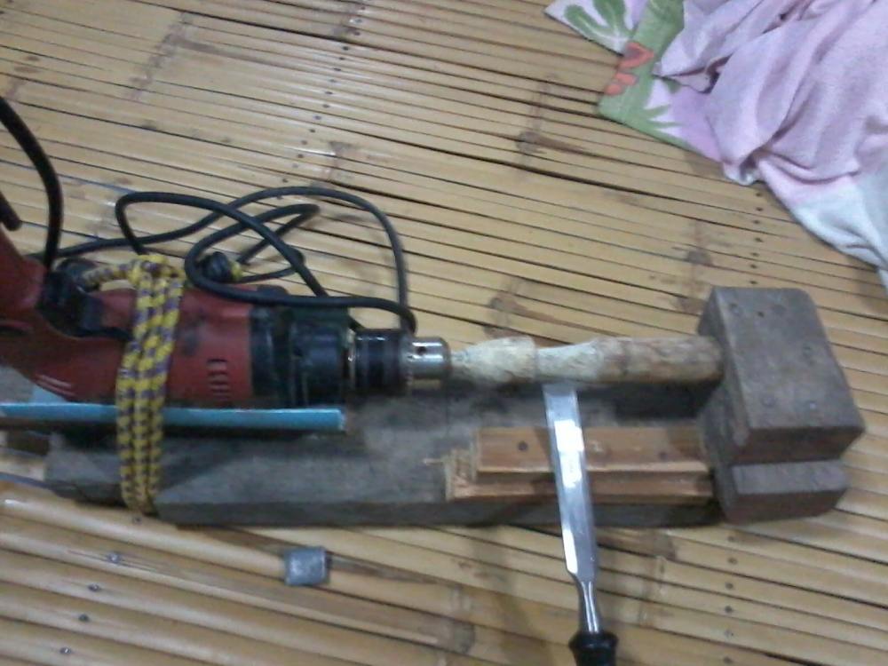 เครื่องกลึงกบกระโดดจากเศษไม้