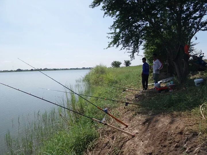 ขาแว๊นซ์พาลุยหลังวัดมหาดไท