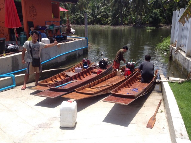 ออกเรือตกปลาชะโด ที่คลองจินดา