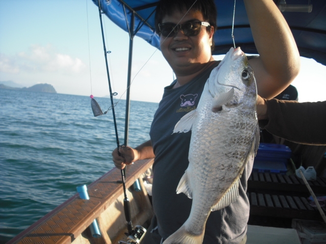 ทริปนี้ที่เกาะค้างคาวระนองครับ