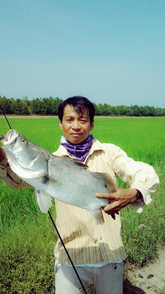 เป็นไกด์ให้เพื่อนที่บ่อขุดหน้าดินล้าง