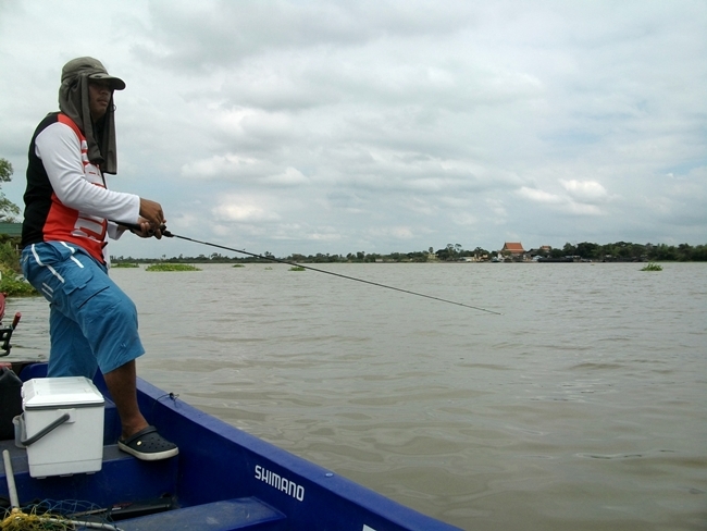 น้องเต๋พาไปลองเรือดีและถูกที่เจ้าพระยา..