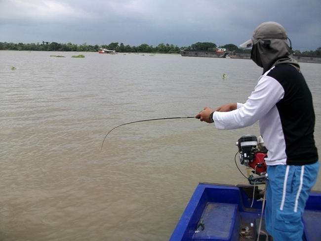น้องเต๋พาไปลองเรือดีและถูกที่เจ้าพระยา..