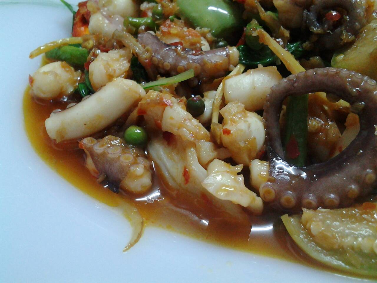 ผัดเผ็ดหมึกสาย