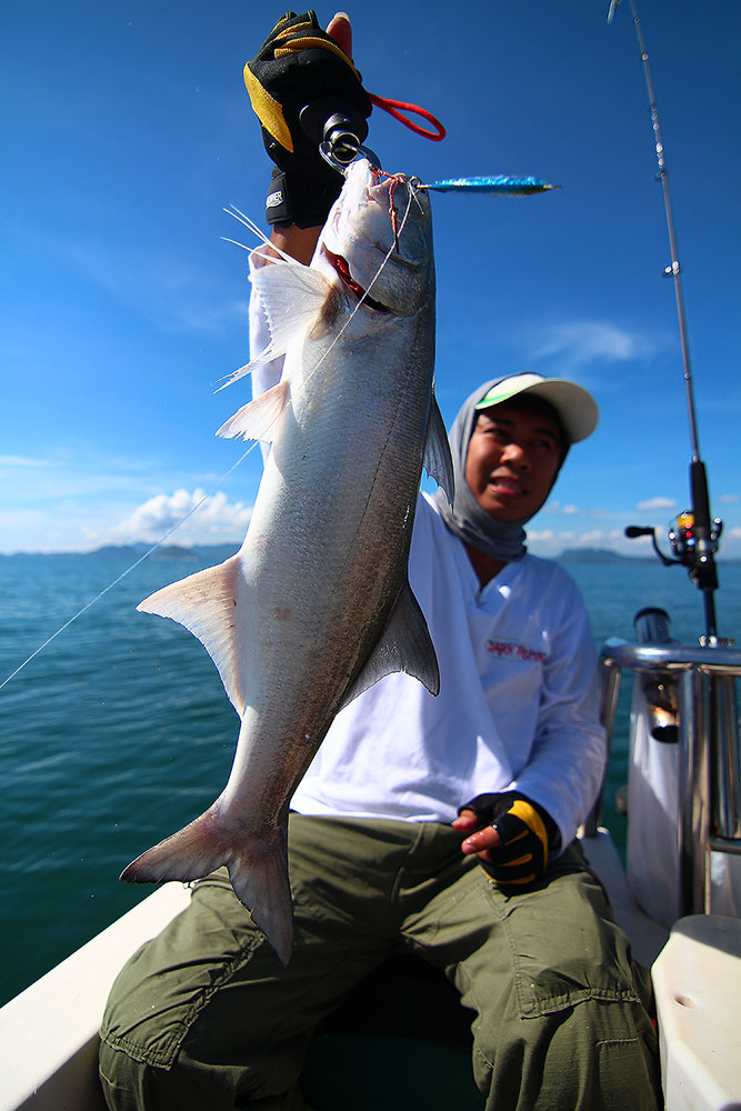**..หนุกหนานกับ..300ยอด...fishing boat..**