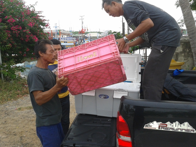 พาเพื่อนๆไปตกปลาสละกัน