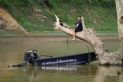 รูปพ่อสมัยผมยังไม่เกิดหล่อไหมครับ