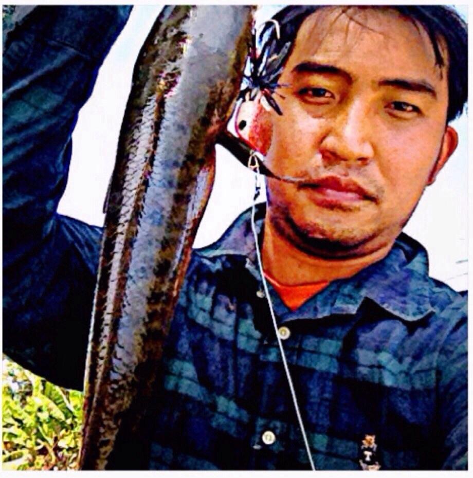 ผมชอบตกปลาครับ