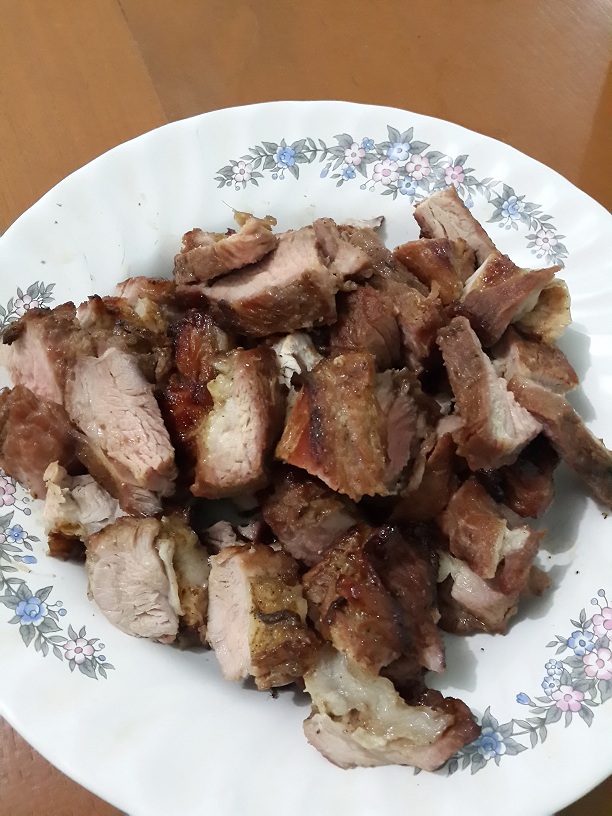 หมูย่างกับน้ำพริกปลาทู ครับ