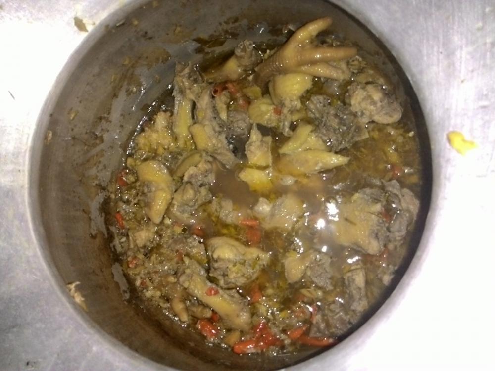 ไก่ใต้น้ำกุ๊กๆ