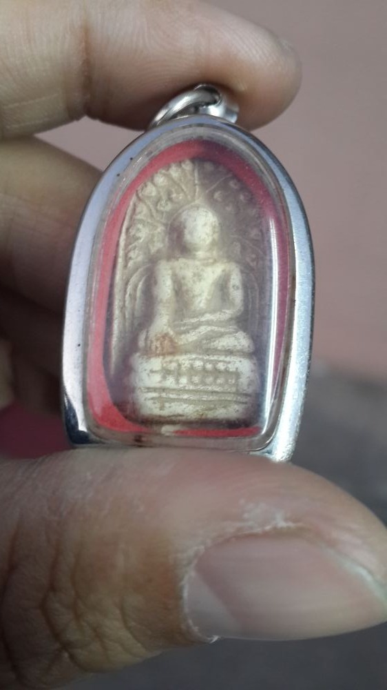 พระคง  ลำพูน   สวยมั้ยครับ