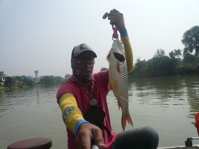 ไปลองชุดใหม่