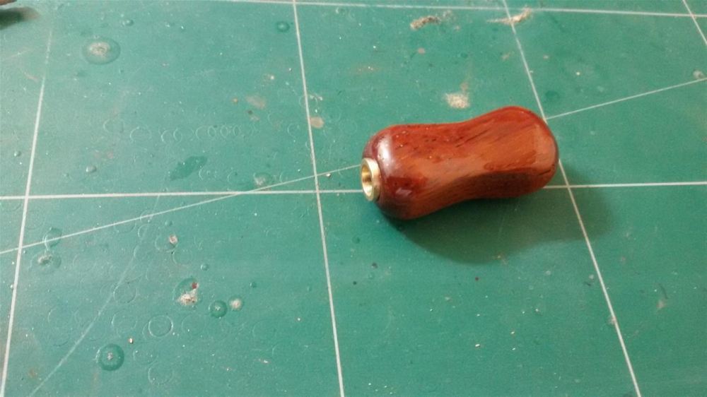 knob wood ไทยทำ (ไม้มะค่า)