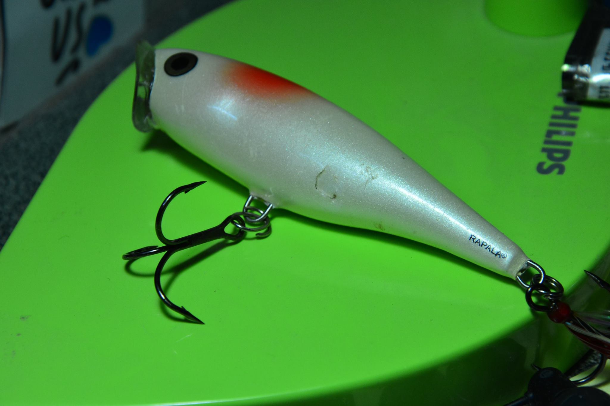 ขอคำแนะนำ ตาเบ็ดแข็งๆ มาเปลี่ยนให้เจ้า Rapala skitter pop ครับ